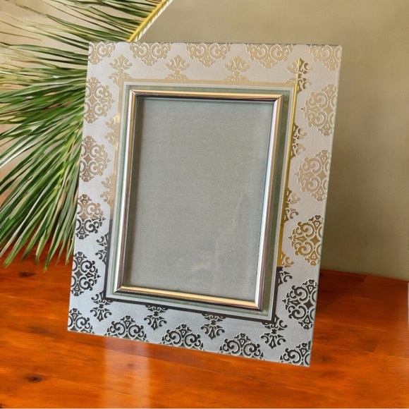 LENOX Newport Galerie 5x7 Picture Frame – Silver & Frosted Glass Design - Picture 1 of 8